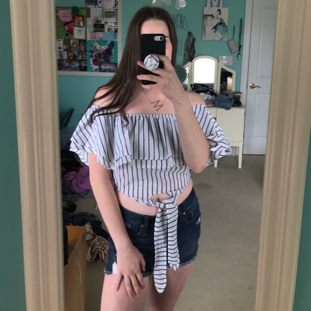 Showpo. Count Your Lucky Stars Top sz 6